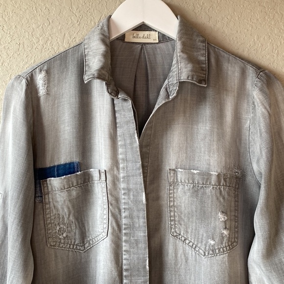 bella dahl Long Sleeve Button Down Grey Distressed Shirt Size XS - Picture 2 of 16